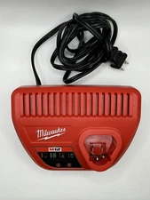 Milwaukee M12 CP2.0 12V 2.0Ah Battery OEM  Charger Kit Tested And Working