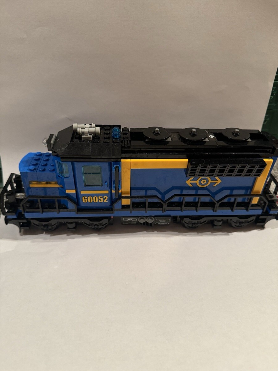 Lego® TRAIN 60052 Blue Cargo Engine with Power Functions working Lights