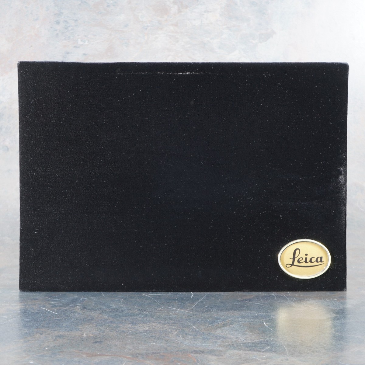 LEICA 箱、ケース、説明書のみ Leica Genuine Camera/Lens Display Mat - Black Velvet - 15 x 10 1/2