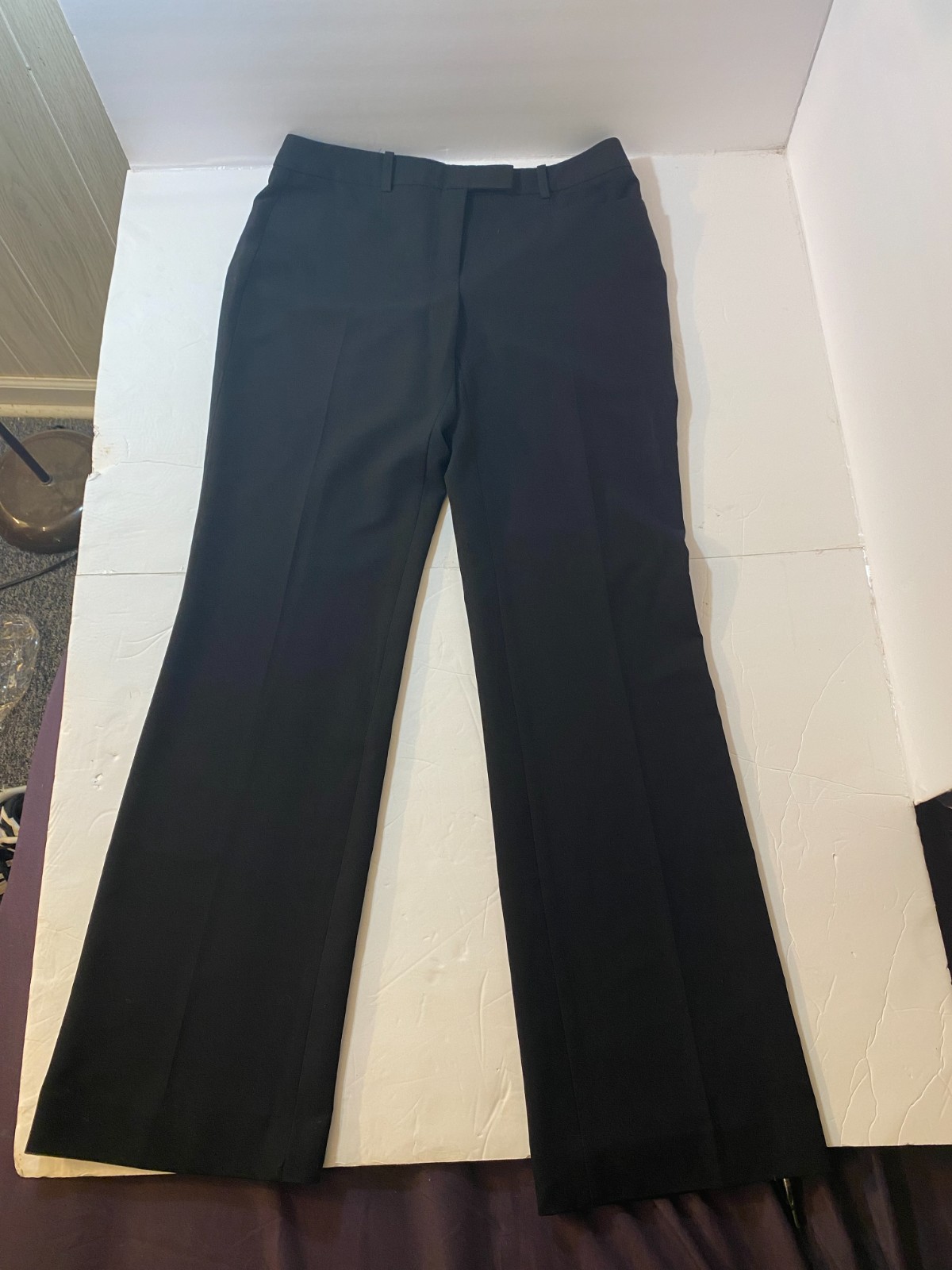 Tommy Hilfiger Womans Dress pants, Black, size 4, Excellent Condition.