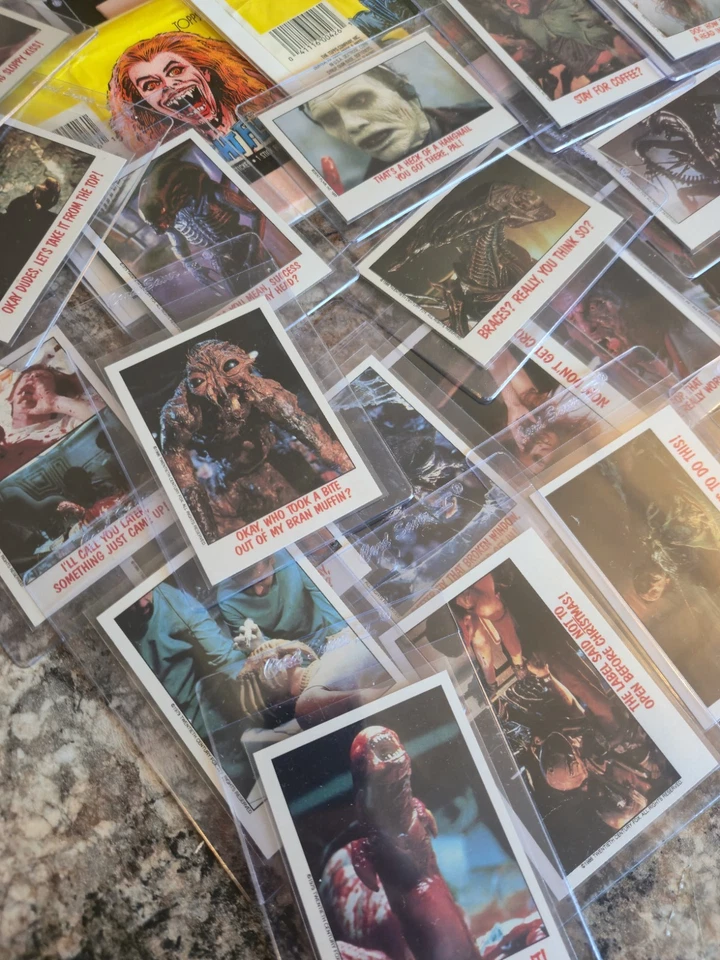Topps 1988 Fright Flicks Horror Cards Lot of 34 w/5 Wax Wrappers And Gum! Aliens - Изображение 3 из 4