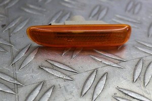 BMW E46  Seitenblinker Blinker Kotflügel links  63138370719  63.13-8370719