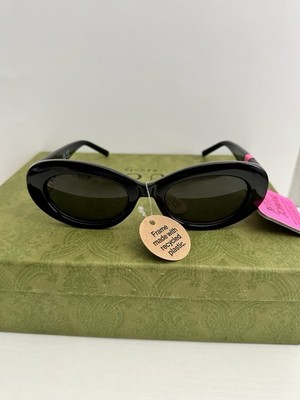     Betsey Johnson Black Oval Sunglasses Gold Detail Retro Y2K UV400