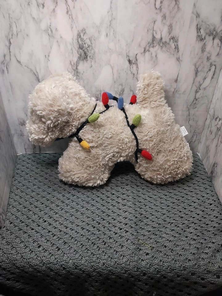 Acogedor perro enredado de piel sintética Pottery Barn con almohada de luces Navidad 17x11 en felpa Foto 3 de 4