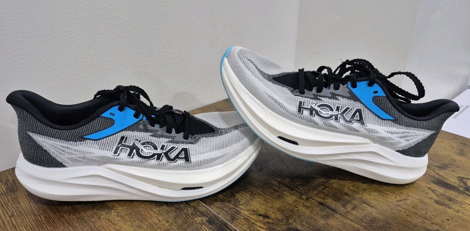 Hoka One Rocket X 3 Blanco Negro Correr 1168724 WBLC Hombres Talla 6.5 Mujeres Talla 7.5