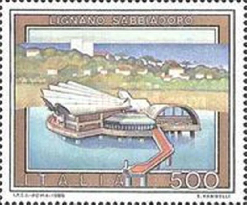 Foto 18 di 45