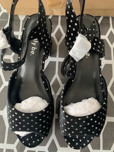 extra wide silver sandals