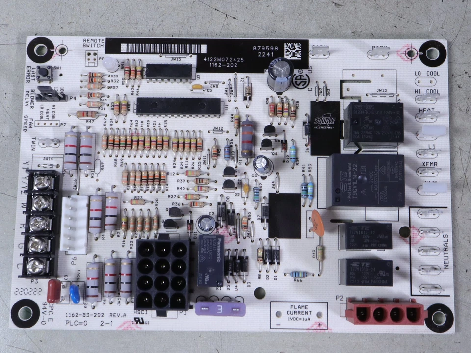 Placa de circuito de control de horno YORK COLEMAN LUXAIRE 1162-202 879598 1162-83-202 Foto 2 de 4