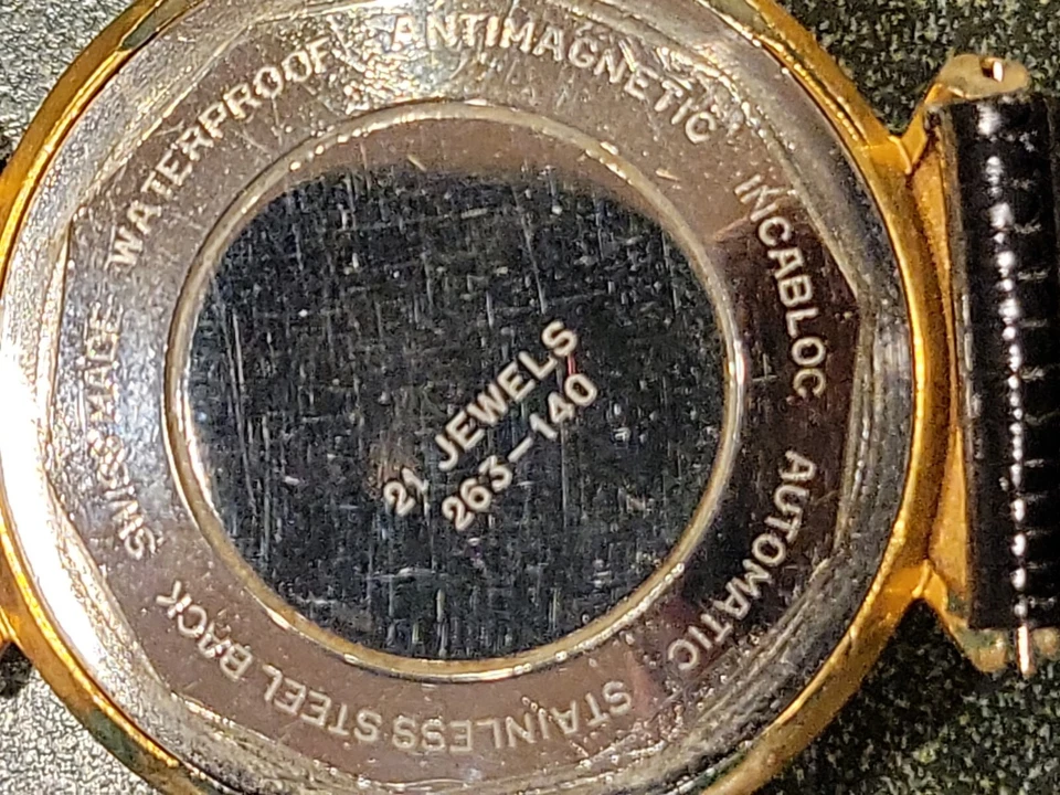 Reloj de pulsera suizo vintage MULCO Datovisor 21 joyas funcionando 263-104 Foto 4 de 4