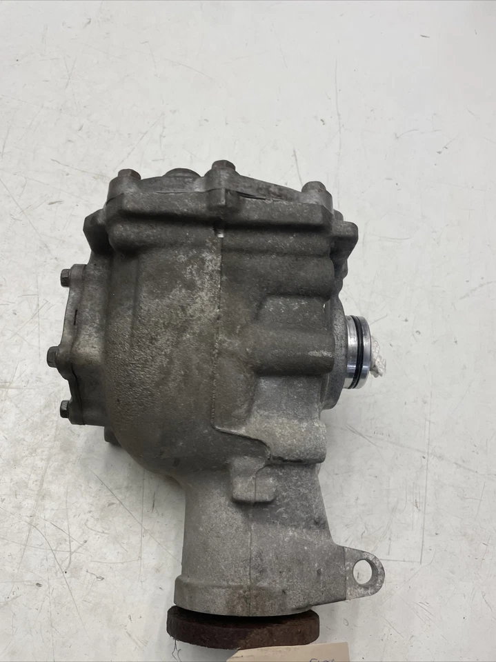 08-12 Infiniti Q70L AWD Conjunto de portador de eje diferencial delantero Foto 4 de 4