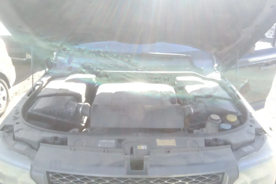 2010 Land Rover Range Rover Sport 5.0L Engine OEM 141K Miles - LKQ437322966 - Image 3 of 4