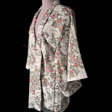 PERFECT Amazing, Perfect Condition Short Authentic Silk Kimono One Size