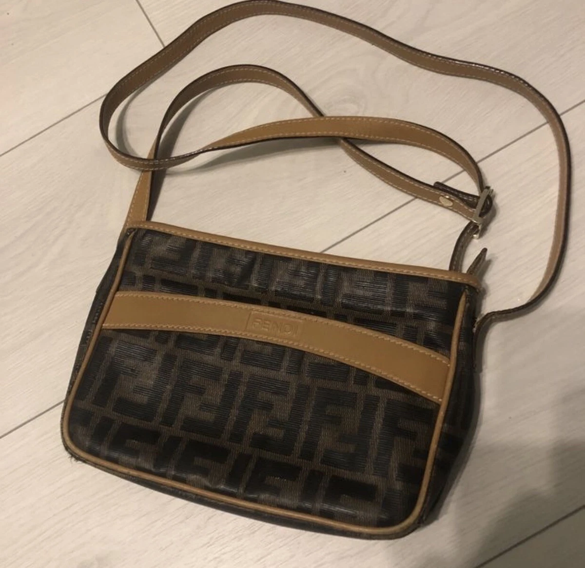 Fendi logo hotsell shoulder bag