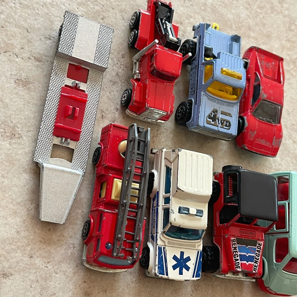 LOTE de colección Majorette Diecast camión semi remolque Ford Transit Jeep ambulancia + Foto 3 de 4