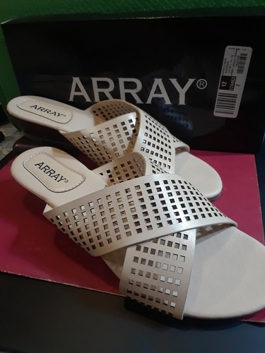 Array Womens Jhonny Beige Cutout Slip-On Mule Sandal. Size 8 1/2 W. New w/ Box. - Picture 3 of 5