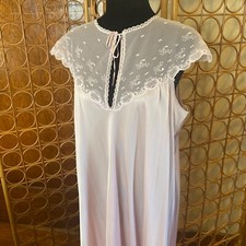 Vintage 1960 s Vanity Fair Pink Lace Nightgown Full Length Size Small