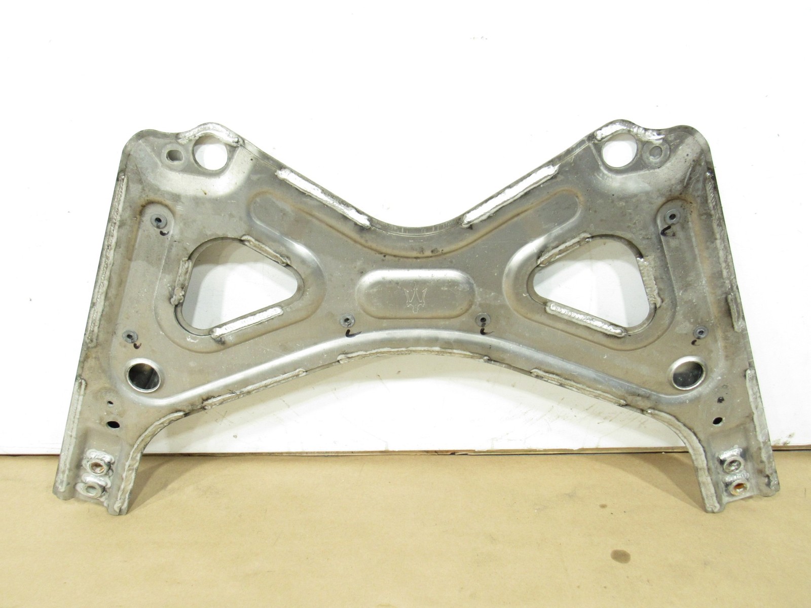 14-19 Maserati Quattroporte 2016 Front Engine Crossmember Subframe Shield ;:M