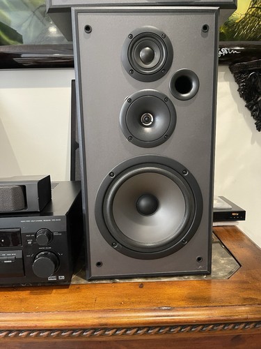 PIONEER VSX-D412-K (2) Front S-H252B-K.(2) Rear S-H152B-K.SONY Center SS-CN130. - Picture 3 of 19