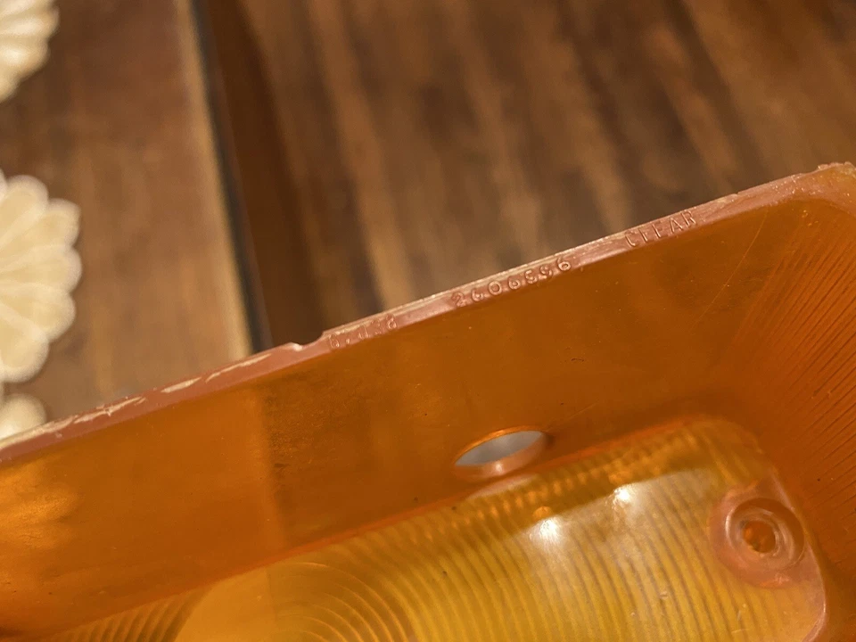 Dodge Polara Monaco 1967 luz de estacionamiento derecha lente señal de giro 2606596 Foto 3 de 4