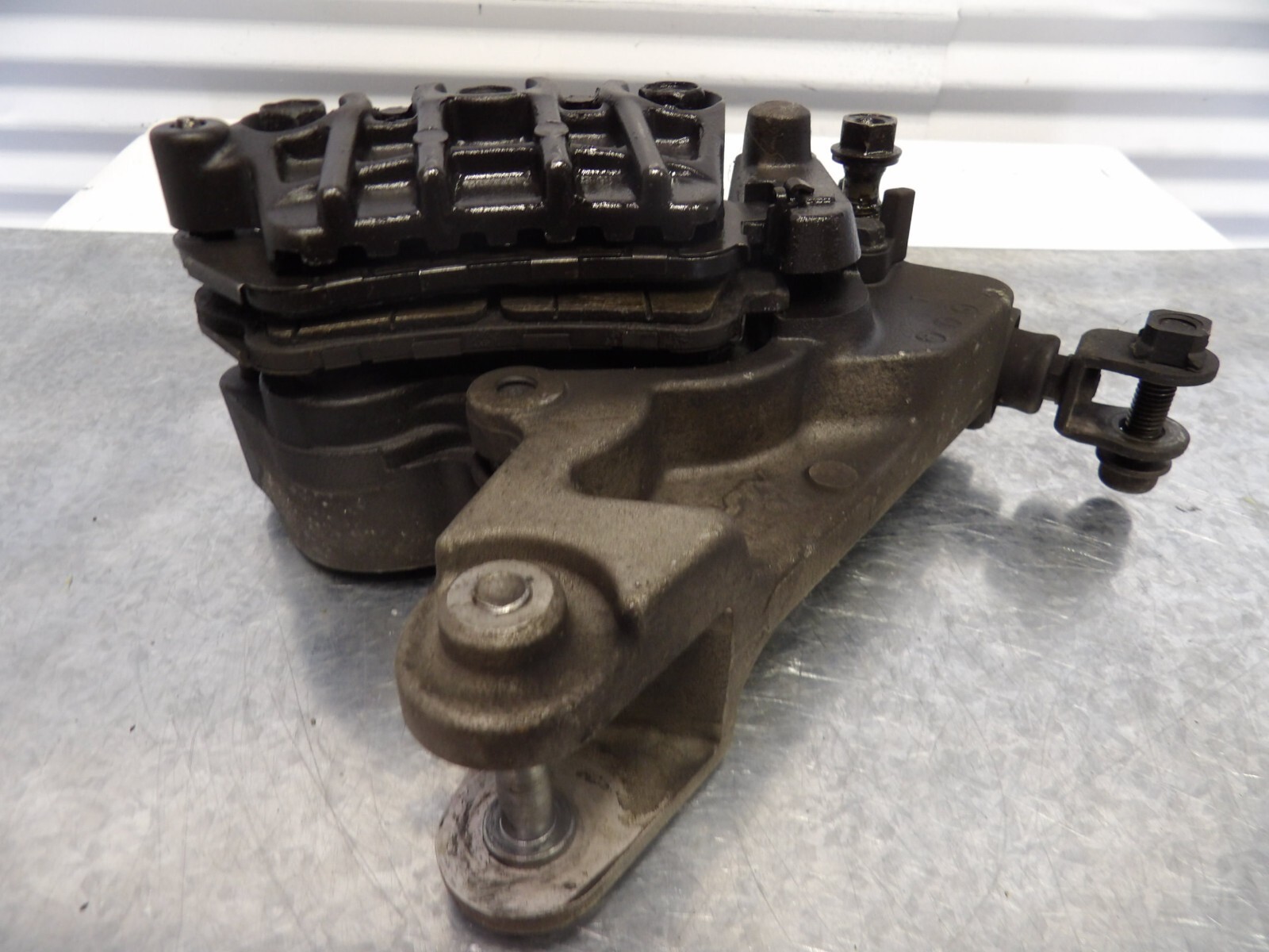 98 - 99 Honda Vfr800 VFR 800 Interceptor Left Front Brake Caliper 