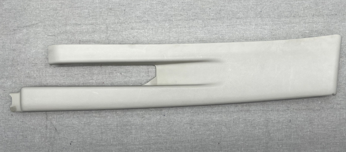 10-14 Lexus IS250C IS350C CONVERTIBLE ROOF SIDE RAIL GARNISH RH OEM 62431-53010