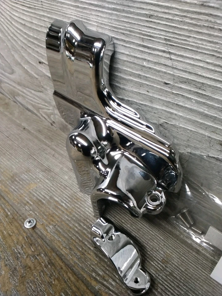 Cubierta de cuadro inferior cromada Harley Davidson 91+ Touring Küryakyn 0604-0113 OEM Foto 3 de 4