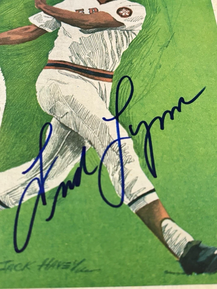 Fred Lynn 1976 Sporting News Signed AUTOGRAPHED BEAUTY Boston Red Sox - Image 2 of 3