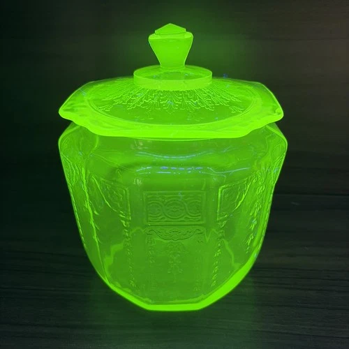 Hocking Princess Green Uranium Glass Cookie Biscuit Jar w/Lid 7.5" Depression UV