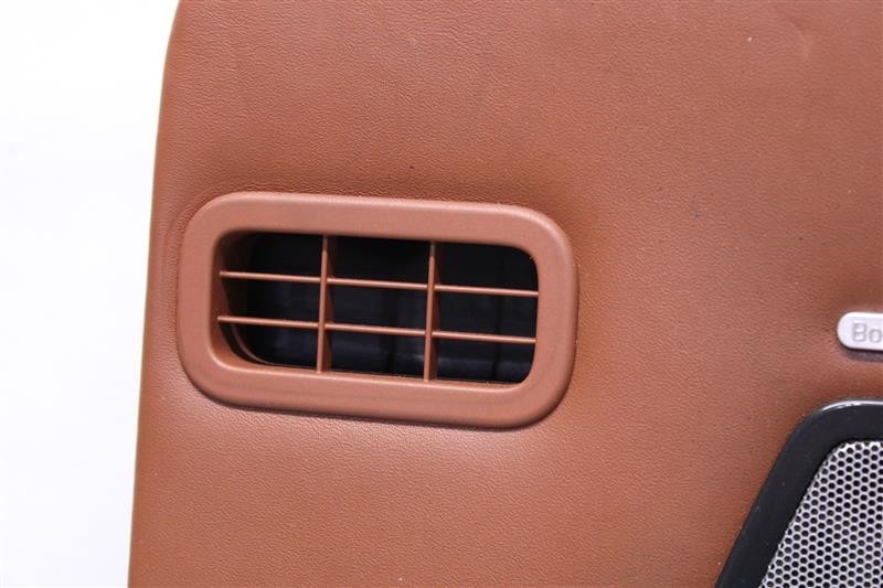 Used Front Right Door Interior Trim Panel fits: 2014 Maserati QUATTROPORTE  Grad