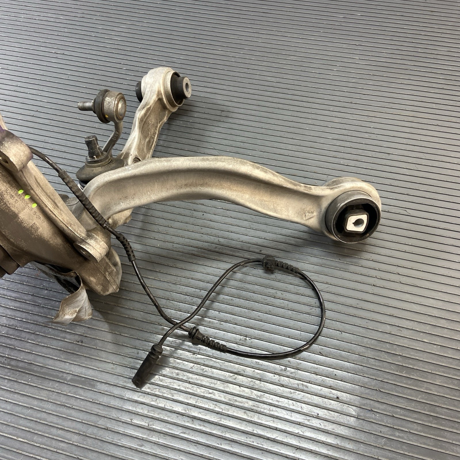 Rolls-Royce Dawn 2017-2023 Front Left Steering knuckle