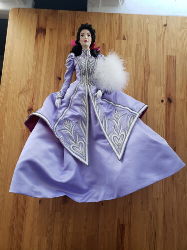 Rare! Bob Mackie's Legendary Beauties Season Doll "Winter" See condition - Picture 2 of 17
