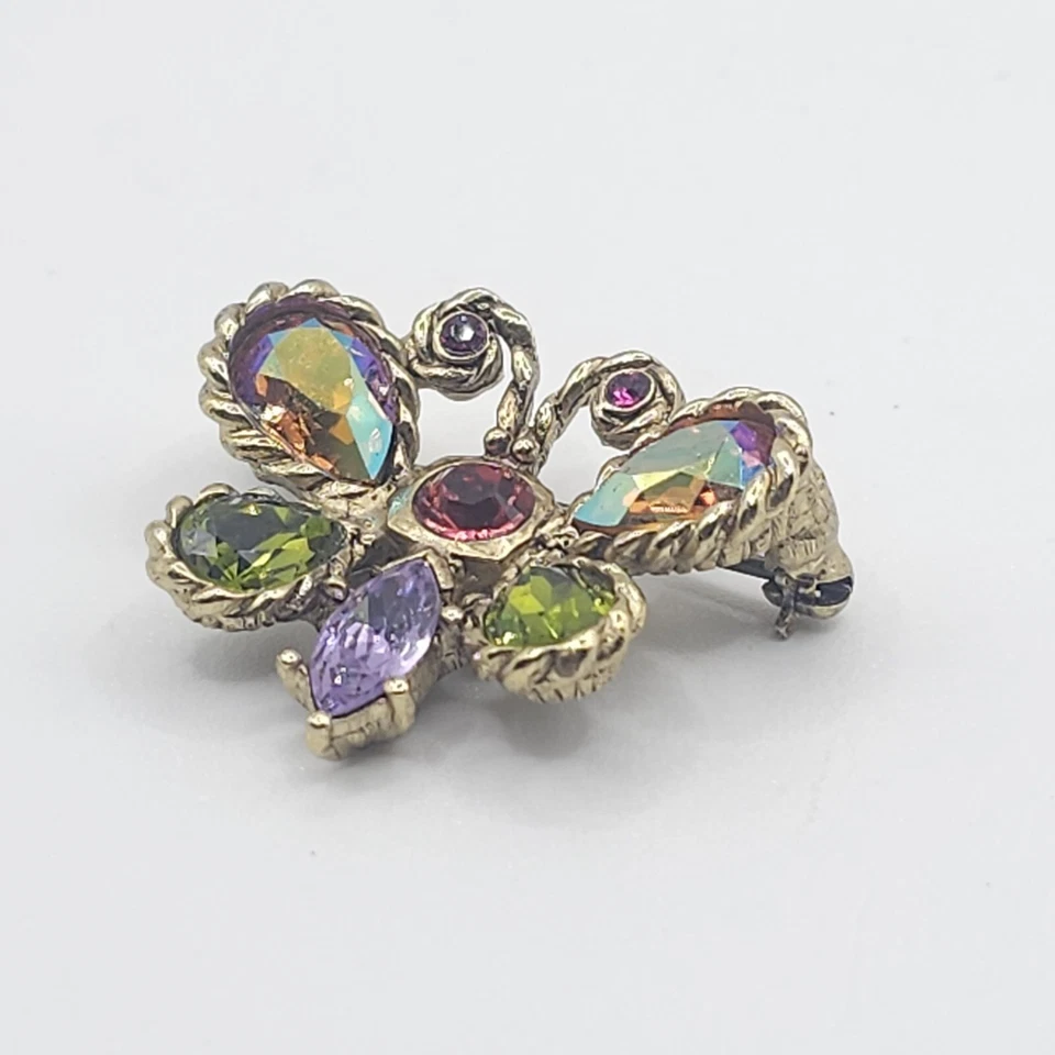 Pin mariposa Jay Strongwater vintage con cristales multicolores Foto 2 de 4