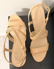 Stuart Weitzman Sandali con zeppa in pelle verniciata, nudi, donna 9,5 40 