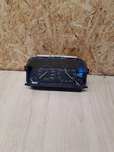 VW GOLF III 1H1 Kombiinstrument 1H6919033B 1.60 Petrol 74kw 1995 34899576