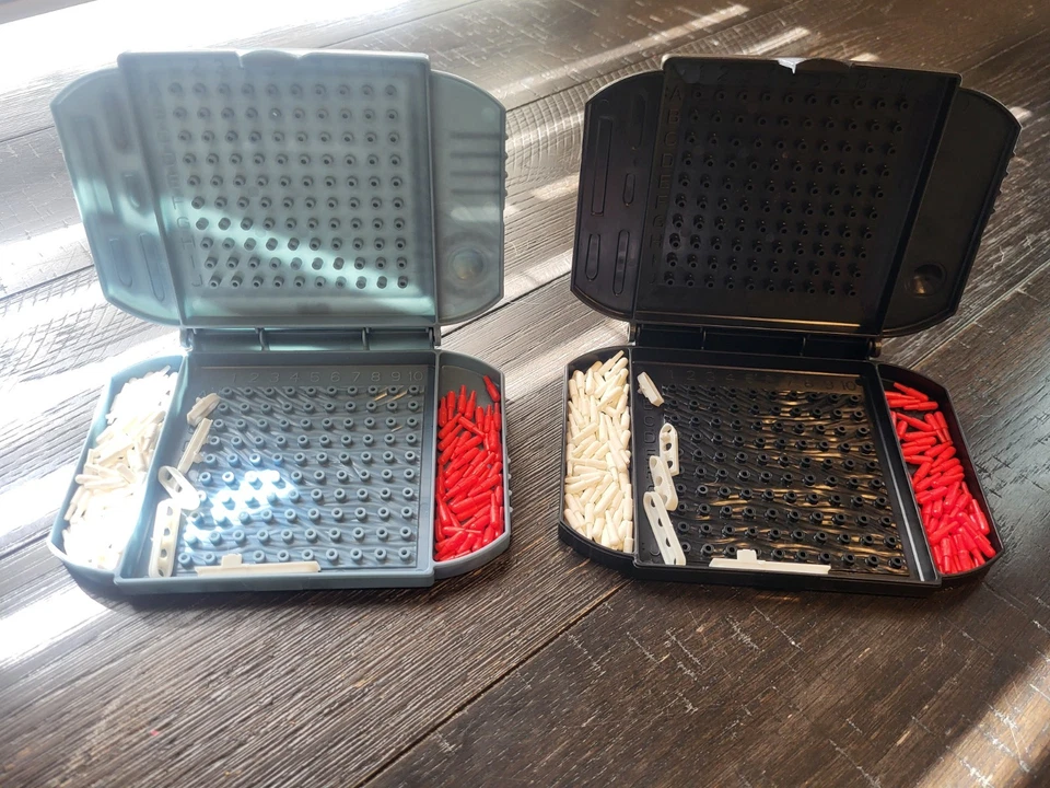 Milton Bradley Battleship Grab and Go Board Game 2014 Edition - Image 3 of 3