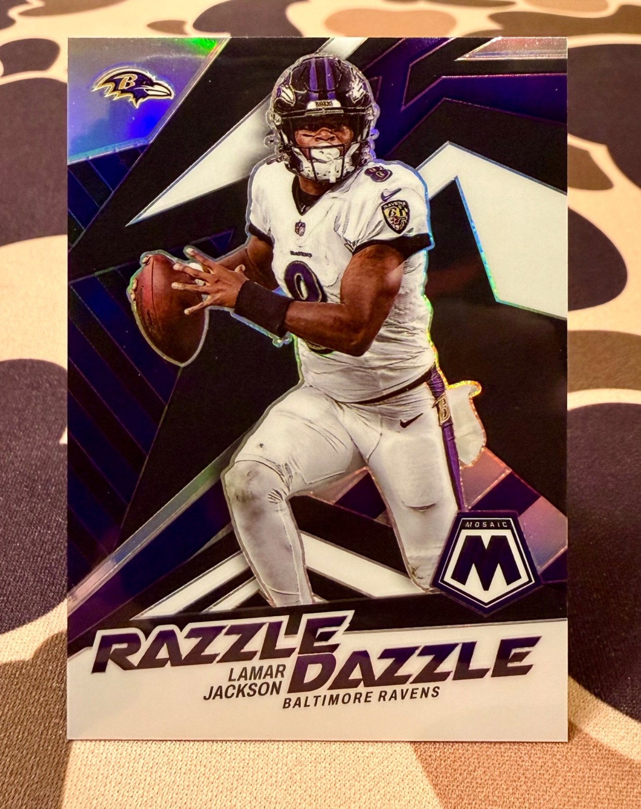 Lamar Jackson 2022 Panini Mosaic Razzle Dazzle SSP Case Hit