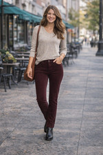 NEW Gloria Vanderbilt Amanda Slim Corduroy Jeans Size 10 Crimson Crush NWT