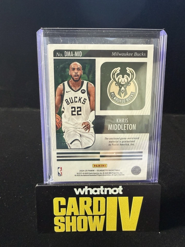 Parche de materiales dobles usados en juegos 2024-25 Panini Silhouette Khris Middleton/99 Foto 2 de 2