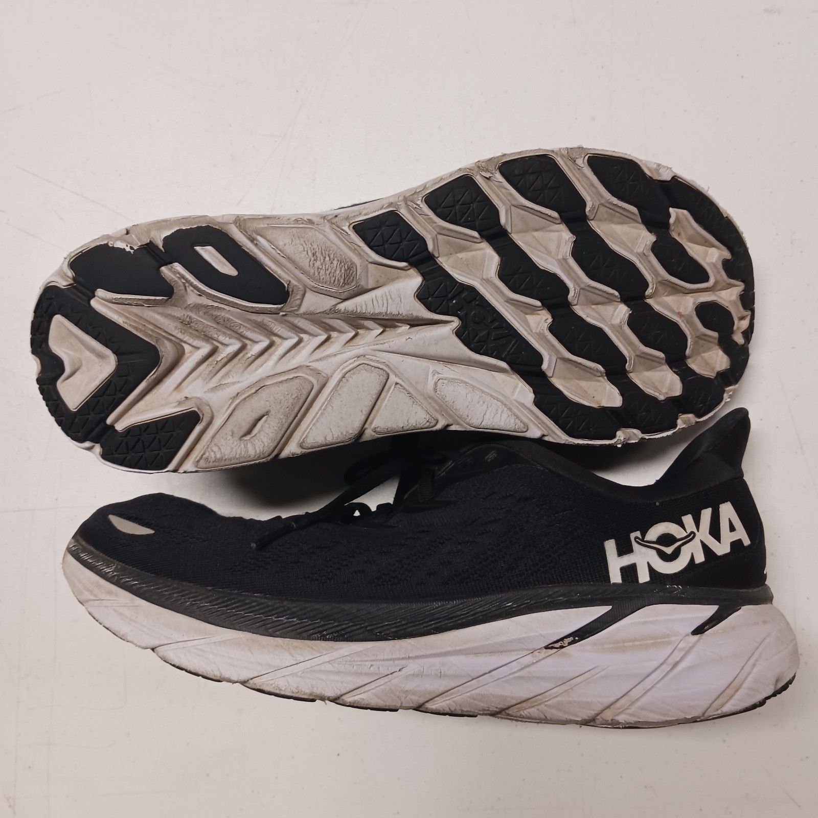 Size 11 - Hoka One One HOKA Clifton 8 Black White thumbnail 3