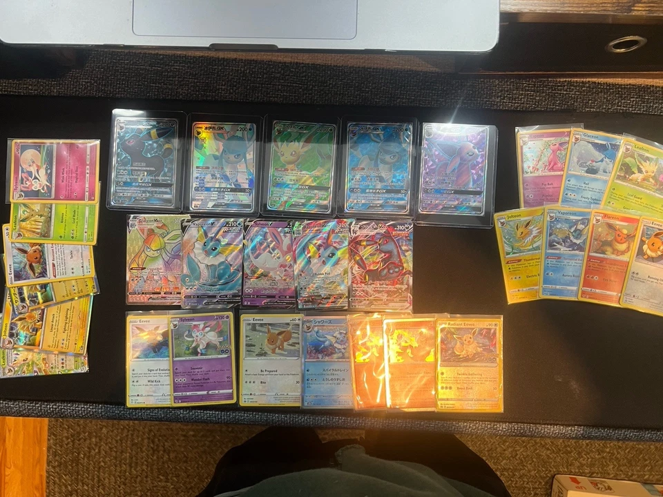 Eeveelutions Pokemon 卡收藏 批量 Holos Full Arts Hits 复古 Wotc 更多 — 第 2/4 张图片
