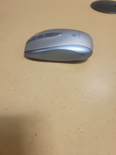 Logitech V500 Nano Cordless Laser Notebook Mouse w/ Receiver - Picture 5 of 6