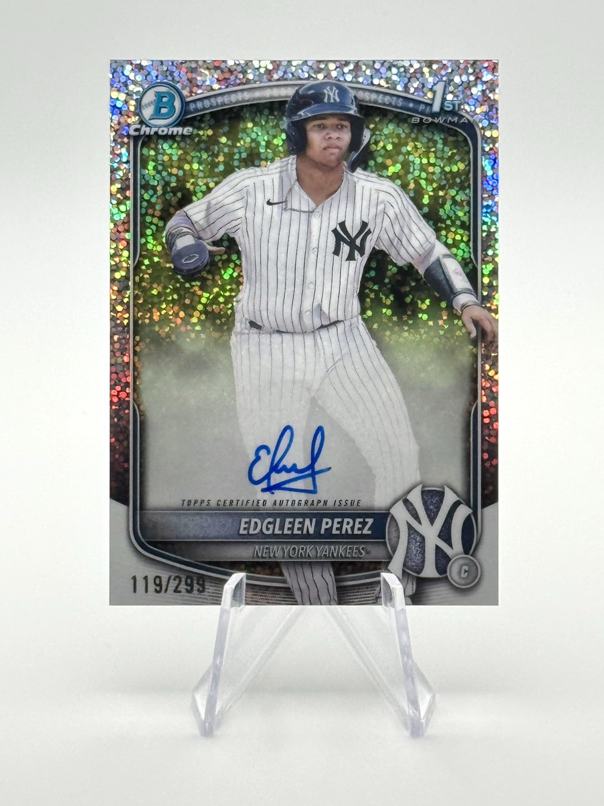 2025 Bowman Chrome Edgleen Perez 1st Prospect Auto Sparkle /299