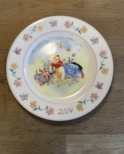 WINNIE THE POOH 2004  PLATE - NEVER USED/DISPLAYED