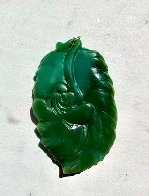 Nephrite Hetian Jade pendant big leaf Russian pinky green 和田玉俄碧粉绿