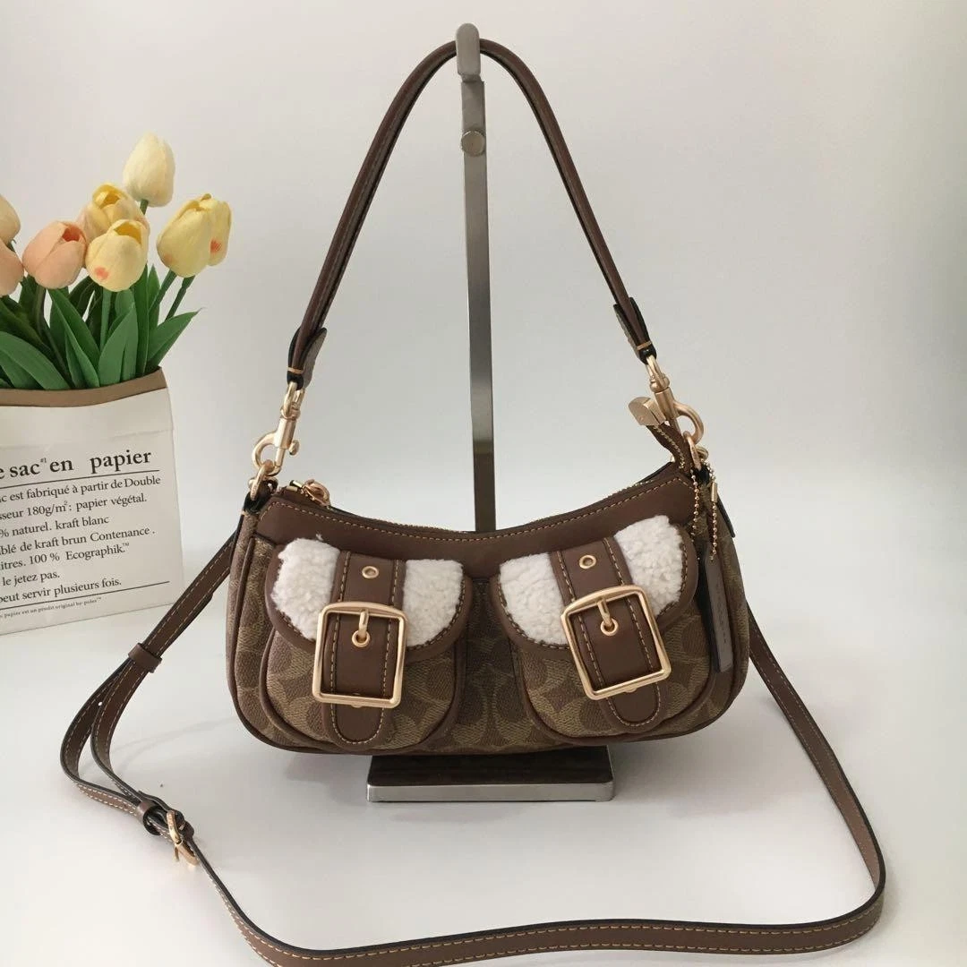 Coach Ashton Baguette aus charakteristischem Canvas hellbraun/natur CY700 Outlet