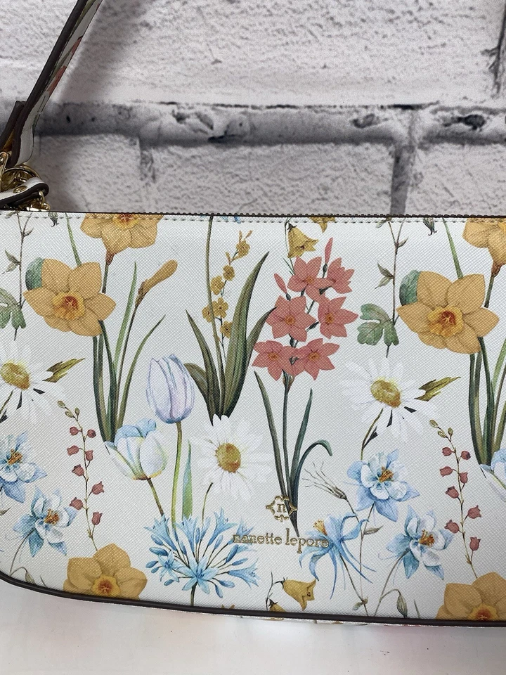 Bolso de hombro Nanette Lepore blanco y rosa floral herrajes dorados PRÍSTINO Foto 4 de 4