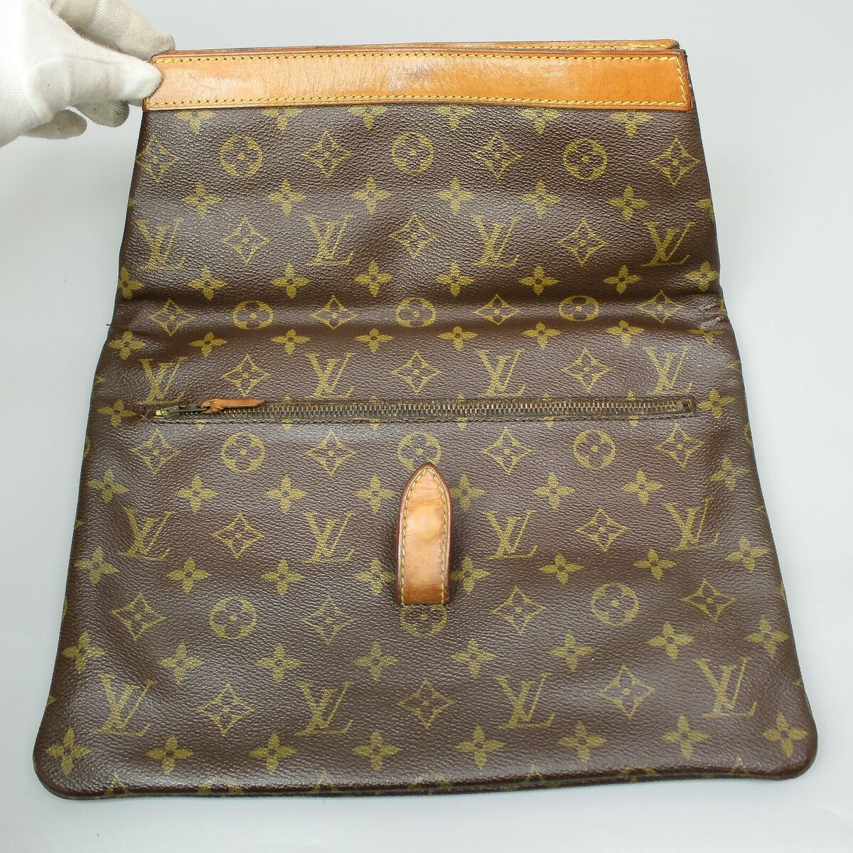 LOUIS VUITTON Old Model Vintage Clutch Bag Purse Monogram Brown