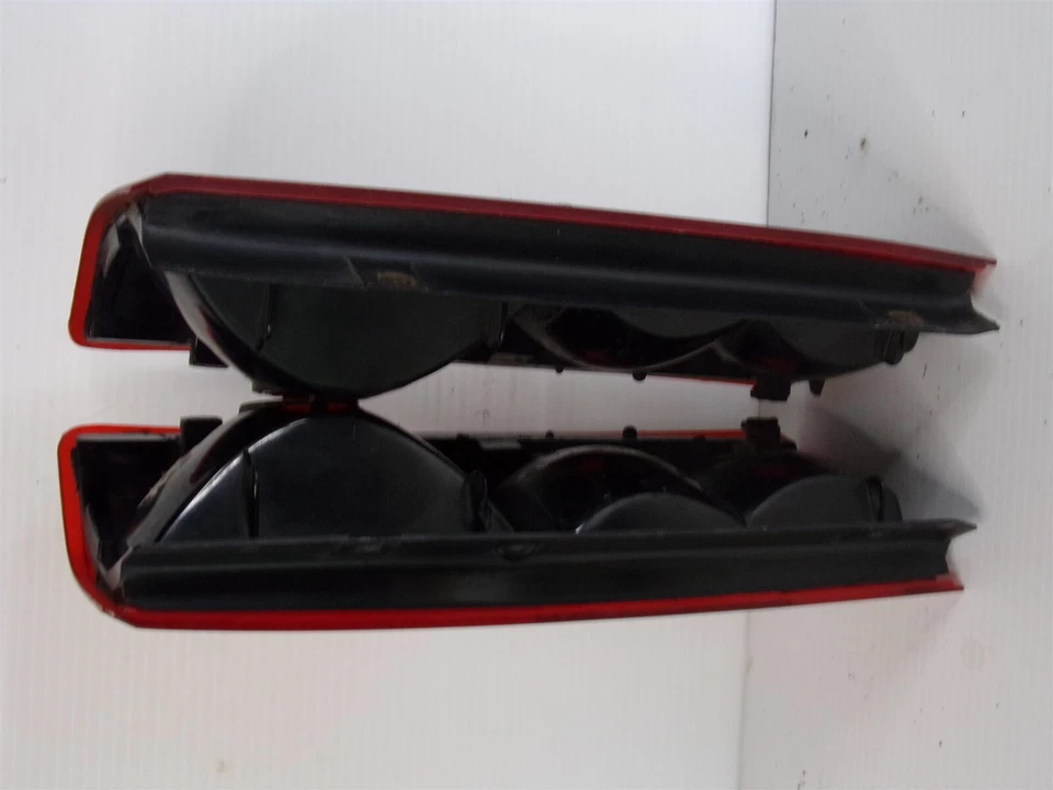 Par de luces traseras Chevrolet Astro GMC Safari 1985-2005 OEM 2000 01 02 03 04 05 Foto 3 de 4