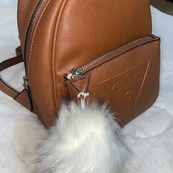 NEW GUESS WOMEN display picture 2