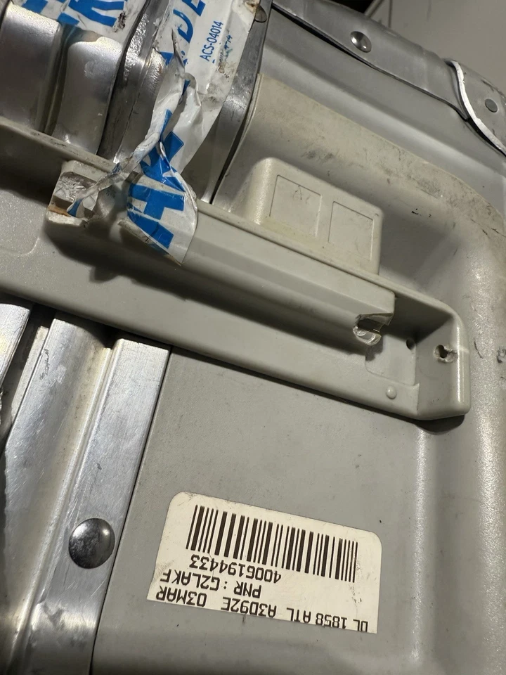 Equipaje de aluminio original Rimowa vintage 27,5x19x9,5 - 2 ruedas - Pre -LVMH Foto 4 de 4